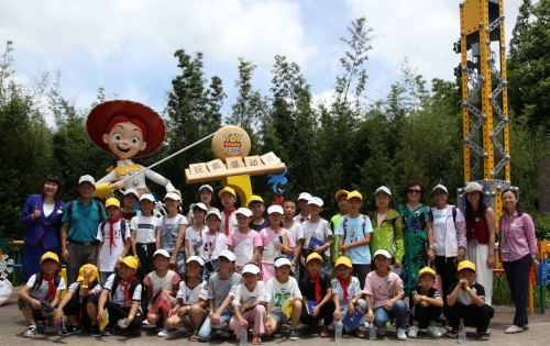 从西南山区走向梦幻世界“生态中国”主题体验营点亮希望