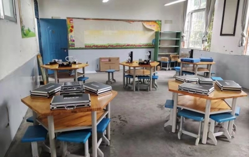 “少年硅谷”创客教室 在贵州、江西等省落成