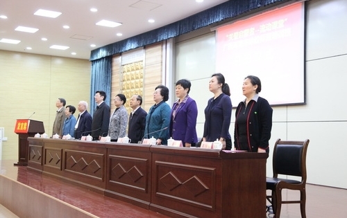 “关爱启蒙者——流动课堂”幼教师资培训班走进广西河池