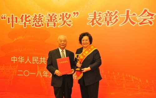 中国下一代教育基金会“关爱启蒙者—流动课堂”公益项目荣获第十届“中华慈善奖”