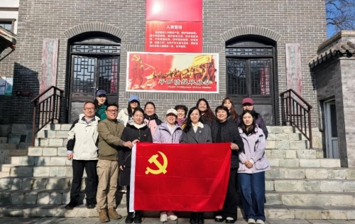 追寻红色足迹，感悟党性之光